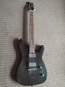 Dean Vendetta Electric Guitar with Gig bag - Picture 1 of 7