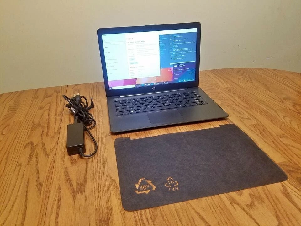 RARELY USED HP Stream 14 AMD A4-9120e 1.5 GHz Dual-Core|4GB RAM|64GB WINDOWS 10 - Image 1 of 1