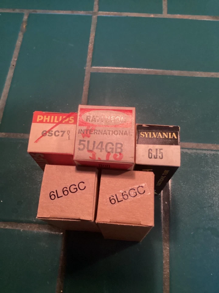 WURLITZER 1015  1080 JUKEBOX FULL NEW  AMPLIFIER VACUUM TUBE  AND DECAL SET - Image 1 of 2