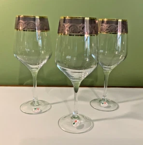 Set of 3 Italian Cristalleria Fratelli Fumo Stemmed Gold Rim Wine Glasses NEW - Bild 1 von 7