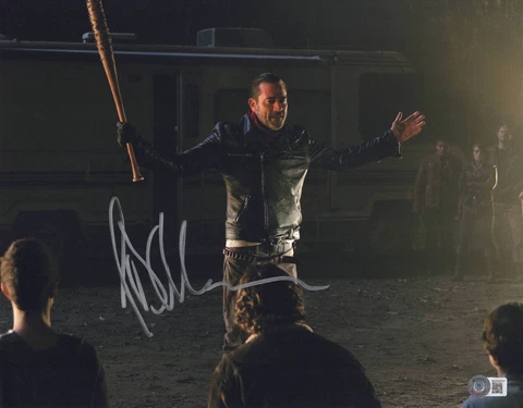 JEFFREY DEAN MORGAN WALKING DEAD SIGNED 11X14 PHOTO AUTOGRAPHED BECKETT BAS COA Cover