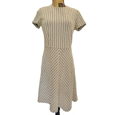 Vestido geométrico J McLaughlin blanco negro, talla S, excelente estado Foto 1 de 4