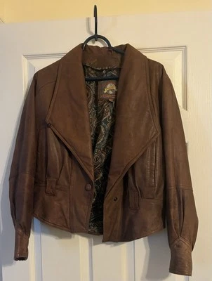 Adventure Bound Originals Worldwide Trading Women’s Leather Jacket- Size Medium - Image 1 of 4