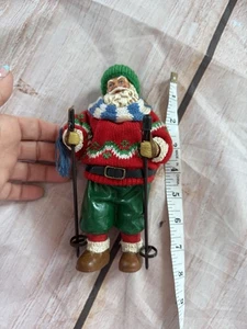 Clothtique Possible Dreams Santa Skifahren Wandern Weihnachtsschmuck 7" 1993 Vintage - Bild 1 von 6