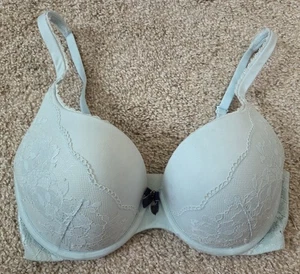 VICTORIA'S SECRET 32DD Body By Victoria Lace Perfect Shape PUSH-UP UNDERWIRE BRA - Picture 1 of 4