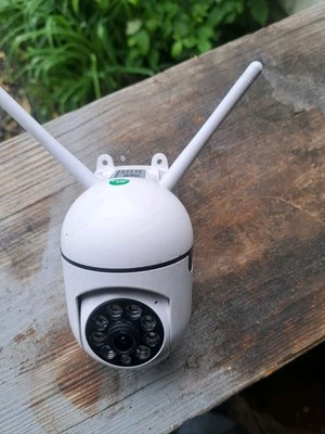 Wireless camera Mobile viewing control Motion detection Night vision - Image 1 of 4