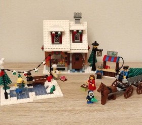 LEGO Creator Winter Village Bakery 10216 In 2010 used Retired #1712