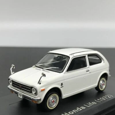 Mini Car Honda Life 1972 White 1/43 Scale Box Display Diecast Vol 69 - Image 1 of 4
