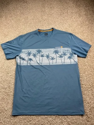 Quiksilver Men's Rash Guard Surf Tee Swim Shirt Size Large 180/96A Short Sleeve - Image 1 of 4