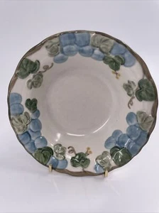 Metlox Poppytrail Vernon Sculptured Grape 6 3/8" Rim Fruit/Dessert Sauce Bowl - Picture 1 of 6
