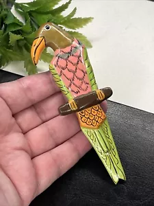 Broche prendedor vintage grande colorido de madera loro pájaro tropical - Imagen 1 de 5