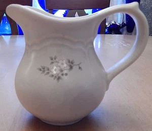 Pfaltzgraff Heirloom Creamer - Picture 1 of 1