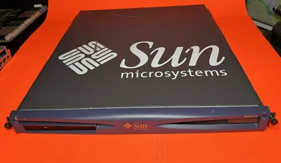 Sun Netra 120 Server 650MHz CPU, 512MB Memory, 2x 36GB HDD, DVD-ROM, Vintage Sun - Image 1 of 4