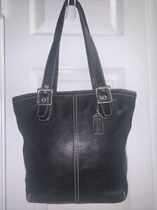 Coach Hampton 9572 Black Leather Contrast Stitch Tote Bag Hanging logo