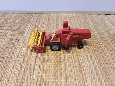 Lesney Matchbox Massey-ferguson 780 Combine Harvester Major Pack - Image 1 of 4