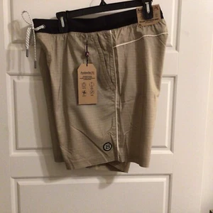Avalanche Men's Beige Checked Elastic Drawstring Waist Quick Dry Shorts Size XL - Picture 1 of 3