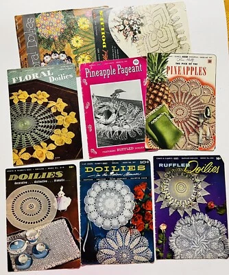 Lot 8 Vtg Coats Clark’s Crochet BookS  Doilies 319 297 306 287 252 258 327 268 - Image 1 of 4