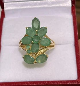 14k Solid Yellow Gold Flower Ring Natural Emerald, Sz 8.25, 4.19 Grams - Picture 1 of 7