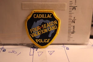 police patch  CADILLAC POLICE MICHIGAN - Picture 1 of 1