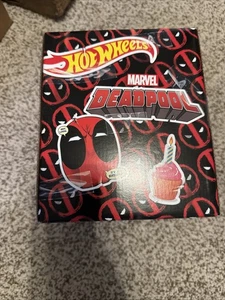 Hot Wheels Marvel Deadpool Birthday Scooter SDCC Exclusive 2021 New in Box - Picture 1 of 2