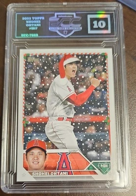 2023 Topps Holiday - Rare Variation Santa Hat Shohei Ohtani #H17 - Image 1 of 2