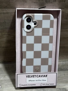 Velvet Caviar Apple iPhone 16 Pro Max MagSafe Case - CheckerBoard - Bild 1 von 2