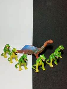 Figurine dinosauri in plastica vintage - Foto 1 di 2
