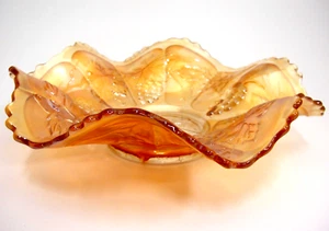 Vintage Fenton Ringelblume Schale Bonboniere geraffter Rand Weinrebe irisierend - Bild 1 von 6