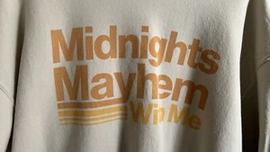 Custom Taylor Vintage 70er Jahre Stil MITTERNACHT MAYHEM WITH ME Era Sweatshirt Größe XL - Bild 1 von 4
