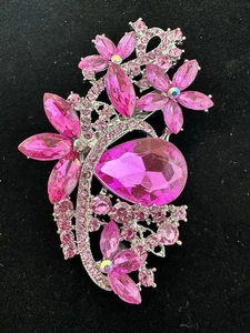 Large Pink Crystal Rhinestone Brooch Flower Pendant Pin Silver Tone Embelishment - Picture 1 of 4