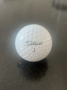 Titleist Pro V1 Golf Balls - Great Condition (Pack of 20) - Picture 1 of 3