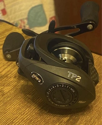 Lew's TP2 Right Hand Baitcast Reel TP2SH 7.5:1 Ratio-EX-NICE - Image 1 of 4
