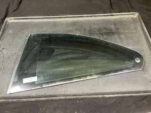 99-06 BMW E46 COUPE 325CI 330CI REAR LEFT DRIVER VENT QUARTER WINDOW GLASS - Picture 1 of 8