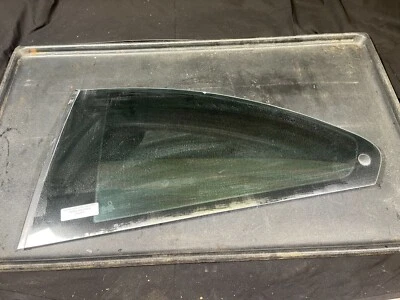 99-06 BMW E46 CUPÉ 325CI 330CI TRASERO IZQUIERDO CONDUCTOR VENTILACIÓN CUARTO VENTANA AUTO CRISTAL Foto 1 de 4