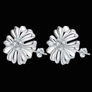Pendientes Aretes 1 Par Flores Margarita Circonita Color Plateado - Imagen 1 de 4