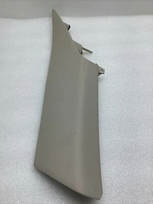 2016 Chrysler 200 Limited REAR RIGHT PASSENGER C PILLAR 550500 - Изображение 1 из 4