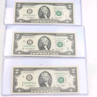 3 Federal Reserve $2.00 Bank Notes 2009 A Series Low Serial - Image 1 of 4