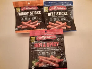 Old Wisconsin Smoked Sausage Sticks Variety Pack 4oz - Beef, Turkey, Hot & Spicy - Picture 1 of 1