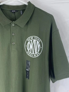 DKNY Herren Basic Solid cLogo Poloshirt Dark Forest, Grün, M - Bild 1 von 3