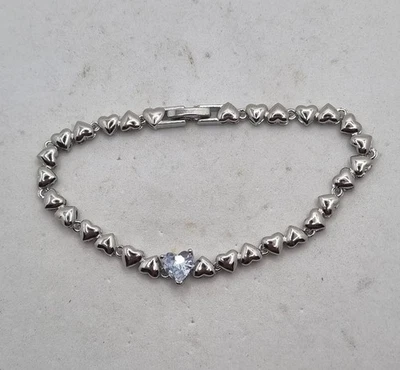 Bracciale a cuori, regalo per lei, orecchini abbinabili - Immagine 1 di 4