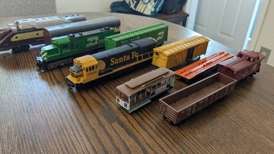  SANTA FE #3526 DIESEL, Tyco Ho Burlington Northern & Mixed Lot (See Description - Image 1 of 4