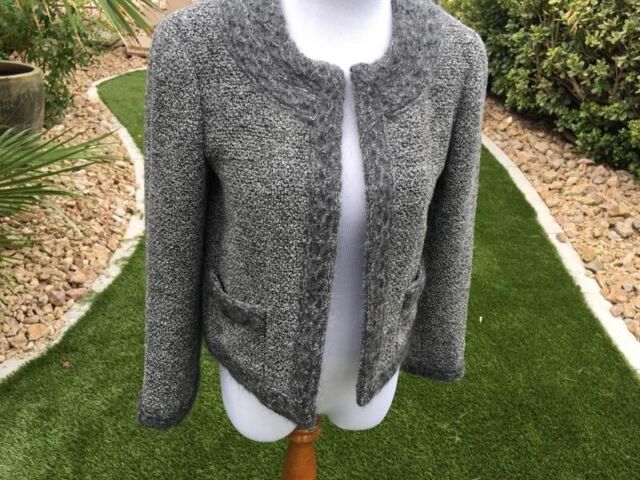 Chanel Boutique Light Gray Wool Jacket with Black CC Buttons - Women's –  Luxury GoRound