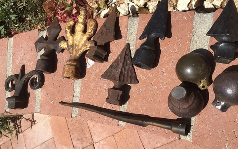 antique lot of 11 wrought iron (9) and brass (2) fence finials Cover