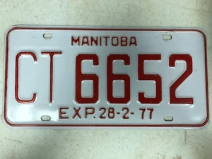 Expires 1977 MANITOBA Canada Commercial Truck License Plate CT-6652 - Picture 1 of 1
