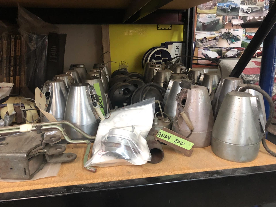 1964/1965/1966/1967 Oldsmobile Cutlass/442/F85 Factory Console Vacuum Gauge - Image 1 of 1