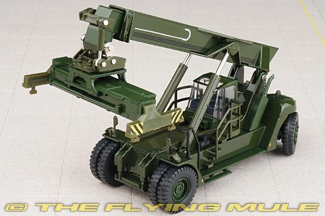 Oxford Diecast 1:76 NATO Konecranes Reach Stacker - Image 1 of 4