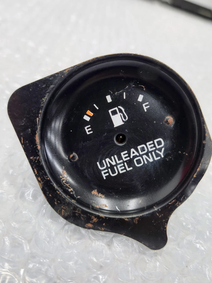 78-82 C3 Corvette топлива датчик газа OEM GM неэтилированное топливо только поврежден как есть - Изображение 1 из 2