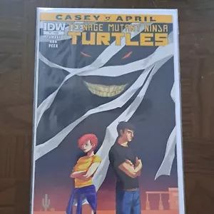 Teenage Mutant Ninja Turtles Casey & April #2 Erstdruck IDW Comic 2015 - Bild 1 von 3