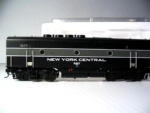 INTERMOUNTAIN HO LOCO NEW YORK CENTRAL (NYC) F3B #2407, DC & DCC plug - Picture 1 of 13