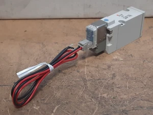 SMC #SYJ714R-6LN SOLENOID VALVE (0.15-0.7 Mpa, 12VDC) P143 - Picture 1 of 7